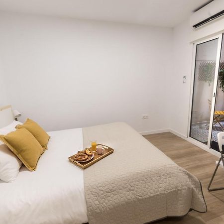 Moonkey - Apto. Albeniz, Con Acogedor Patio Alicante Exteriör bild