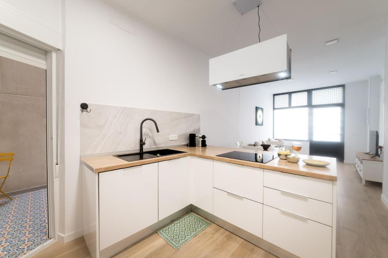 Moonkey - Apto. Albeniz, Con Acogedor Patio Alicante Exteriör bild