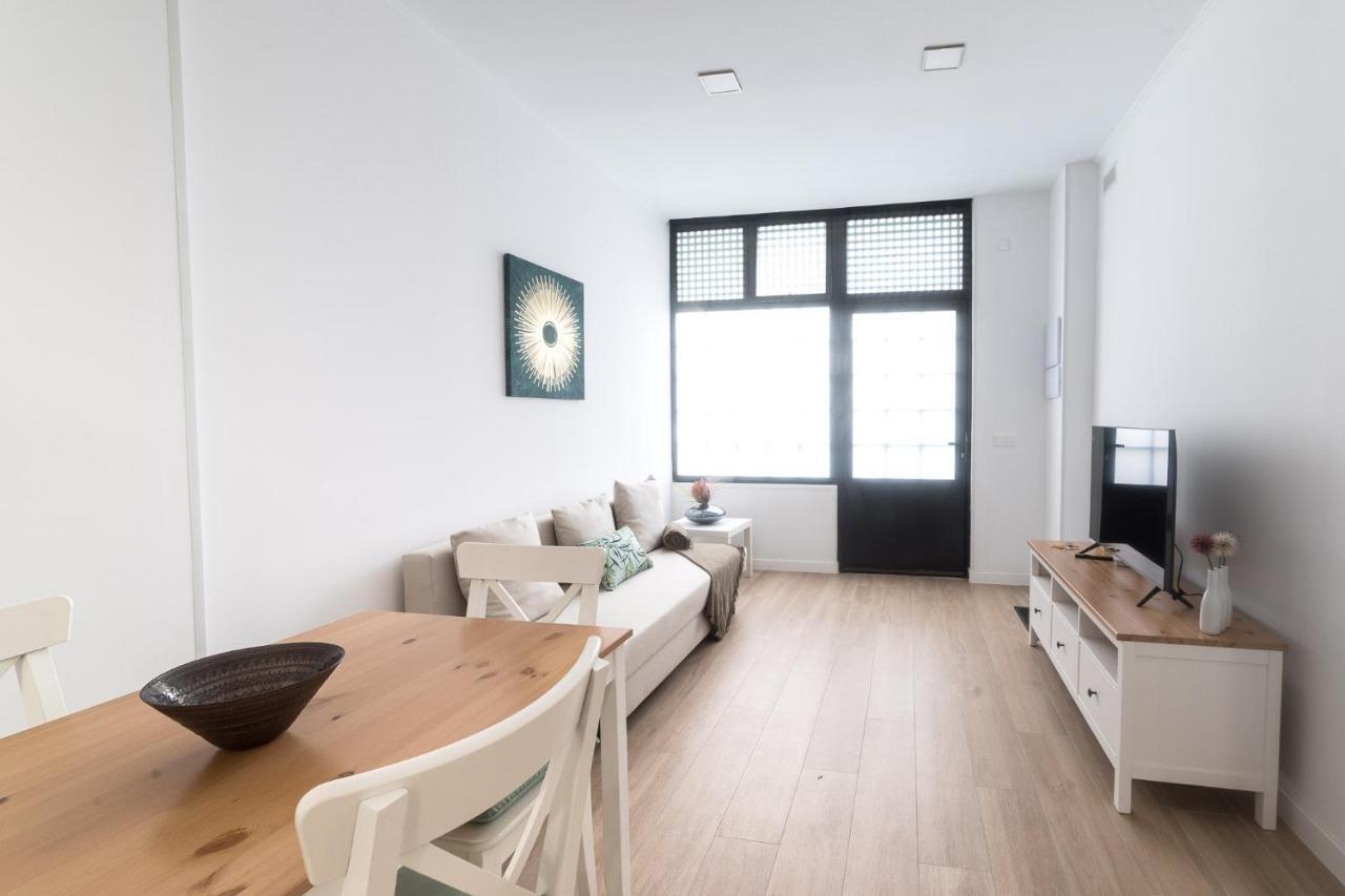 Moonkey - Apto. Albeniz, Con Acogedor Patio Alicante Exteriör bild