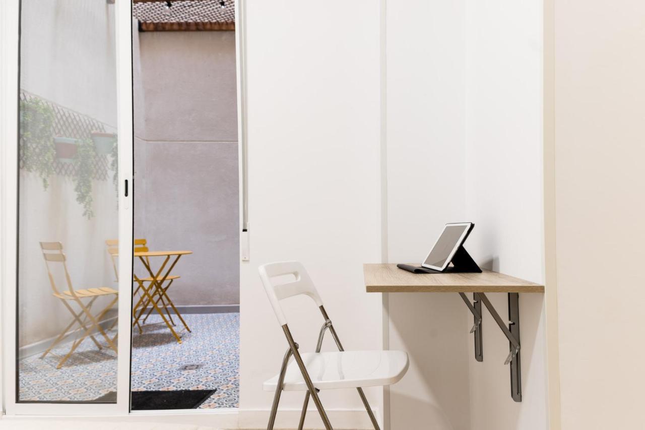 Moonkey - Apto. Albeniz, Con Acogedor Patio Alicante Exteriör bild